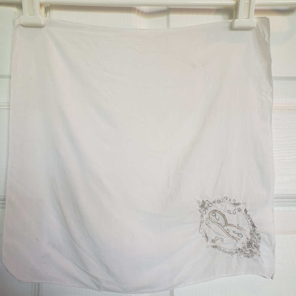 Antique Hanky with Monogram Letter "R" - Picture 4 of 4